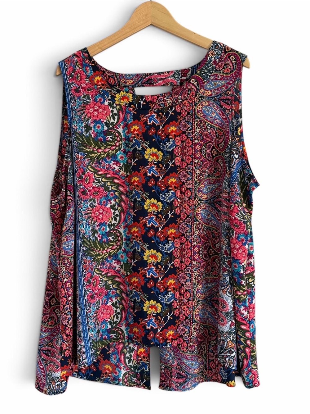 Cupio Multicolor Floral Paisley Sleeveless Cut-out Back Slit Blouse 2X